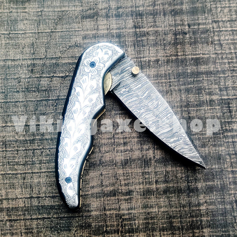 pocket knife