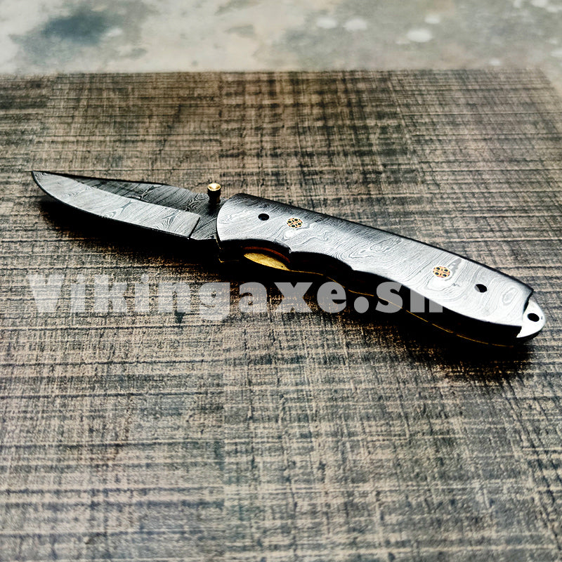 pocket knife