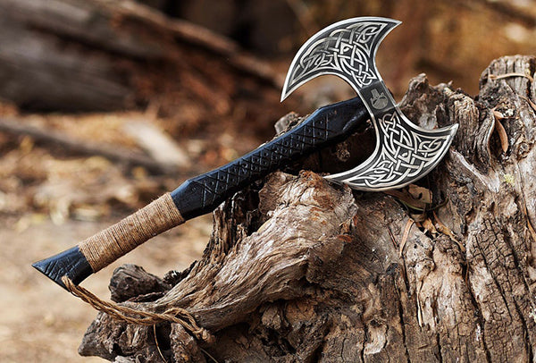Custom handmade aço carbono Viking machado com punho de madeira cinza e couro fi Custom handmade aço carbono Viking machado com punho de madeira cinza e couro fi