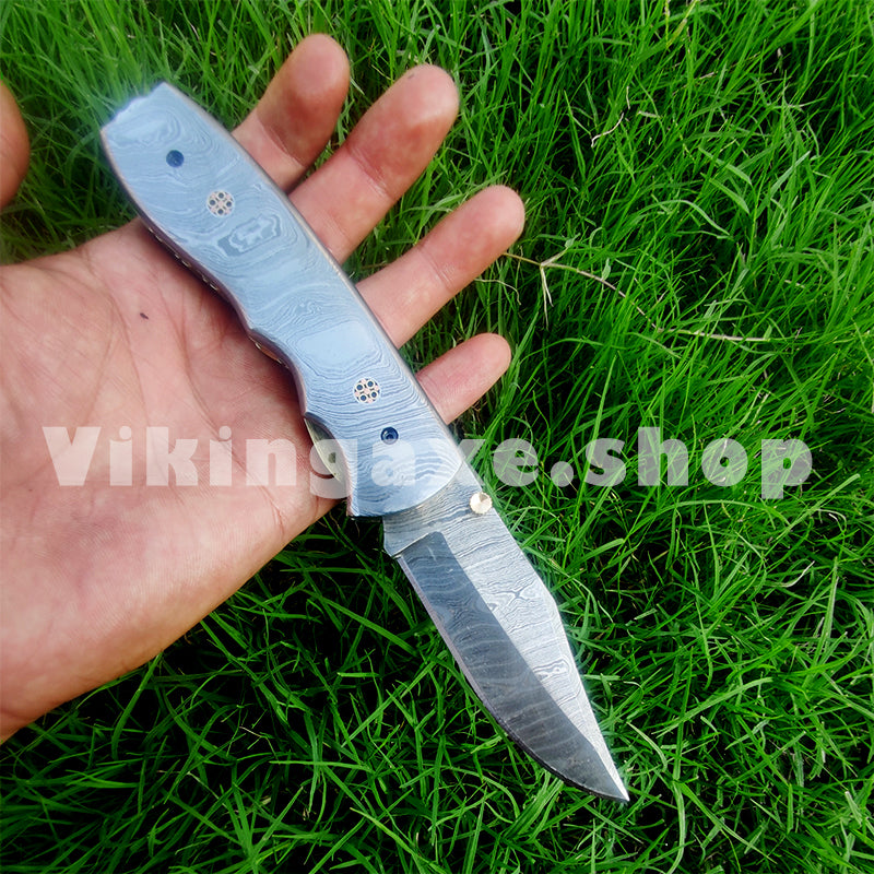 pocket knife