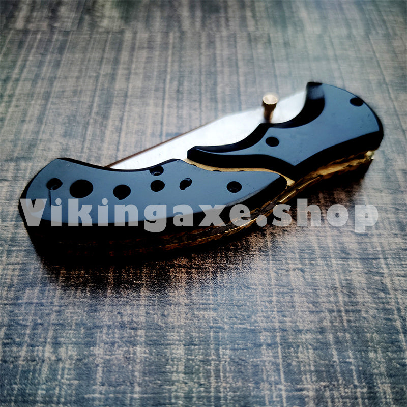 pocket knife