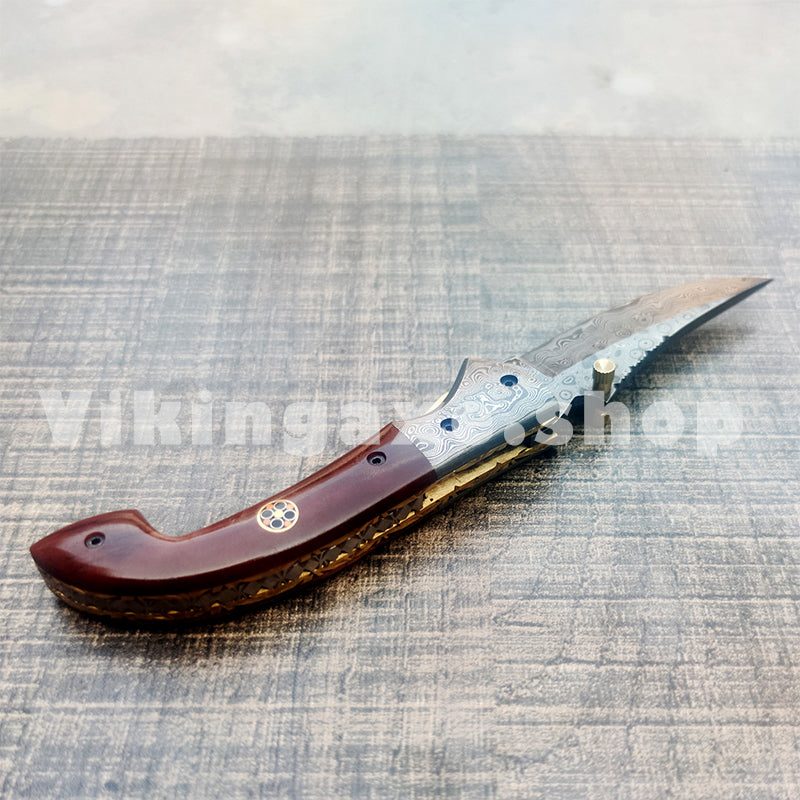 pocket knife