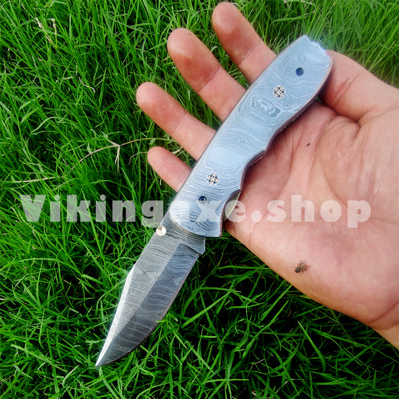 pocket knife