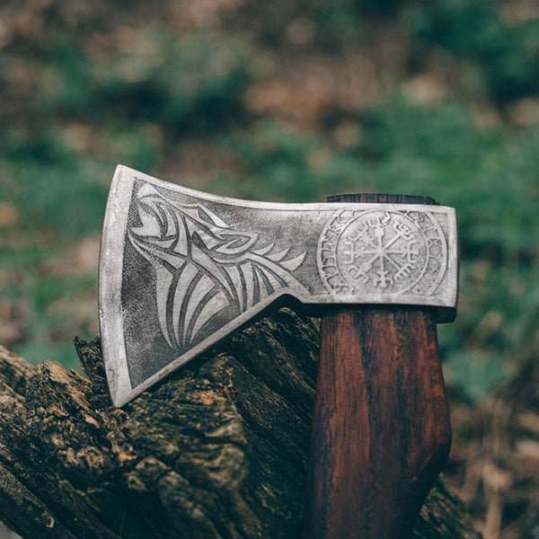 throwing axes