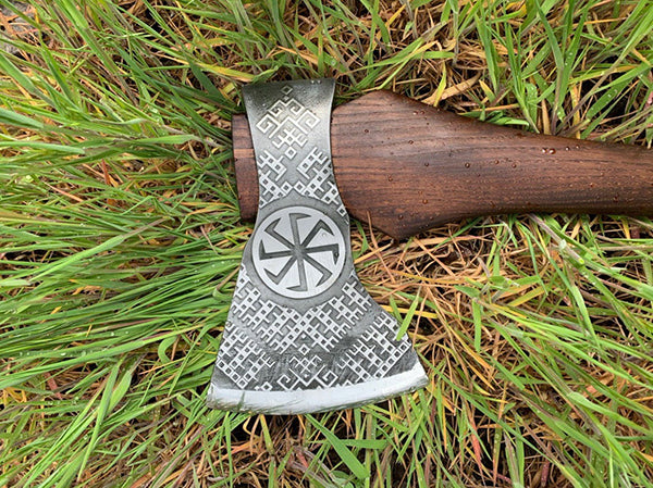 throwing axes