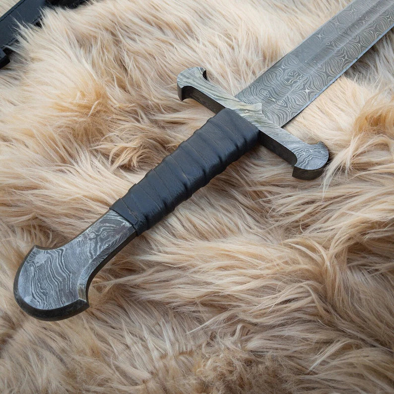 Custom Handmade Damascus Steel Sword Viking Sword With Sheath