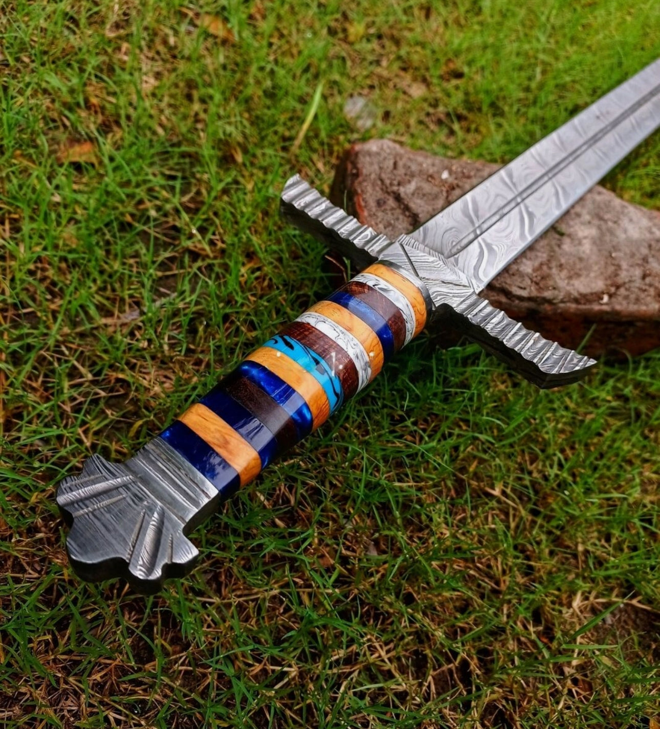 Damascus Steel Sword Crafted Handle Viking Sword Sharp Edges With Leather Sheath