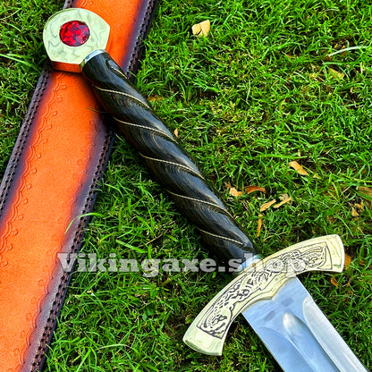 Custom Goldryn Sword High Carbone Steel Blade Brass Guard And Pommel With Leather Sheath