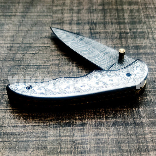 pocket knife