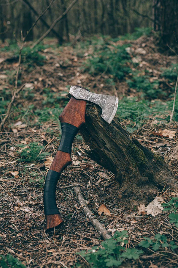 throwing axes