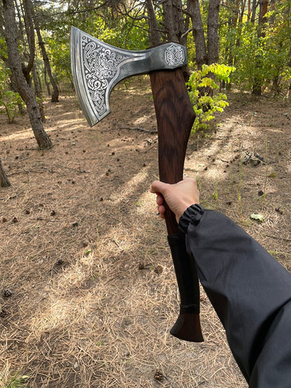 throwing axes